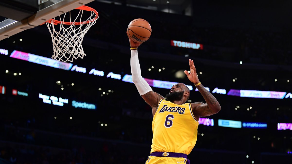 LeBron James Passes Karl Malone for Second All-Time in NBA ...