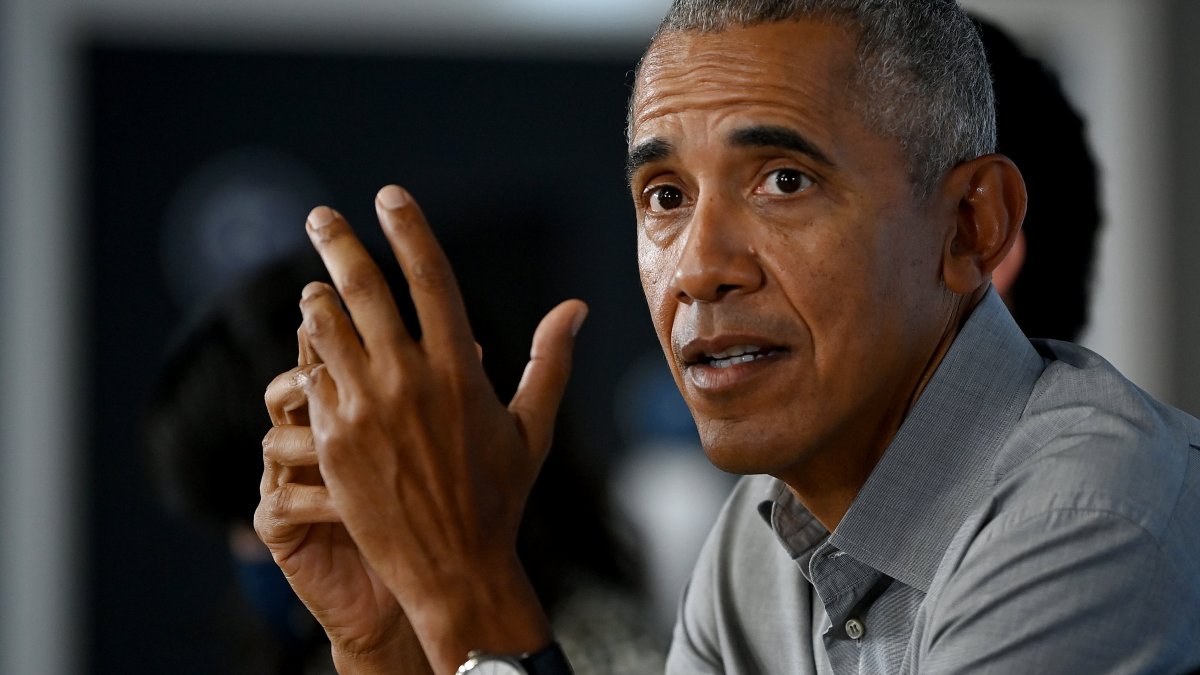 Obama Calls for Tech Regulation to Combat Disinformation on Social Media - Vimarsana News