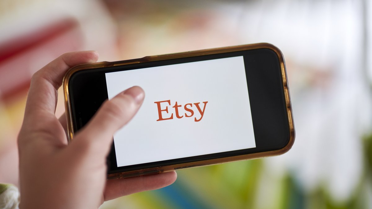 Etsy Sellers Protest Fees by Halting Their Sales for a Week - NBC Chicago