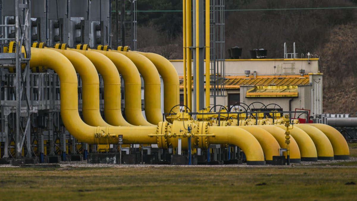 Russia Cuts Off Gas to 2 NATO Nations in Bid to Divide West – NBC Chicago