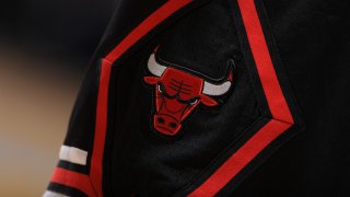 DENVER, CO – FEBRUARY 5:  Detail view of the Chicago Bulls logo during the game against the Denver Nuggets on February 5, 2016 at the Pepsi Center in Denver, Colorado. NOTE TO USER: User expressly acknowledges and agrees that, by downloading and/or using this Photograph, user is consenting to the terms and conditions of the Getty Images License Agreement. Mandatory Copyright Notice: Copyright 2016 NBAE (Photo by Garrett Ellwood/NBAE via Getty Images)