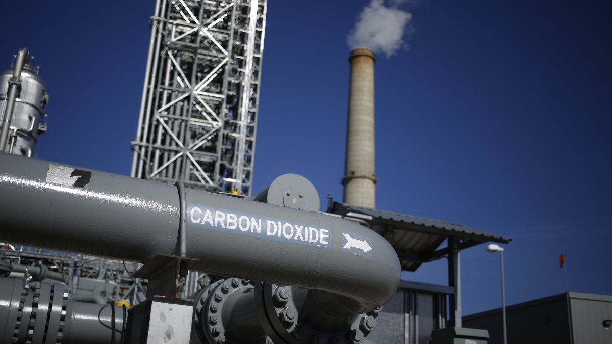 Battle Over Carbon Capture as Tool to Fight Climate Change – NBC Chicago - Vimarsana News