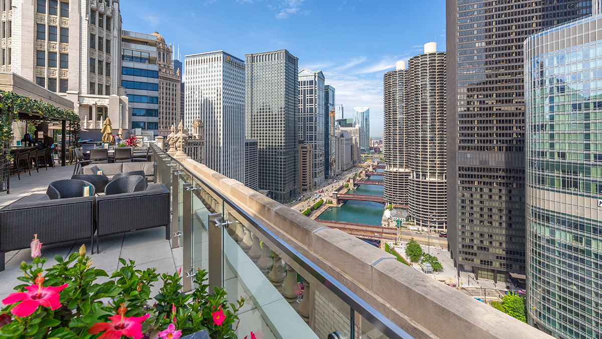 Rooftop Bars Here’s a List of Places Open in Chicago NBC Chicago