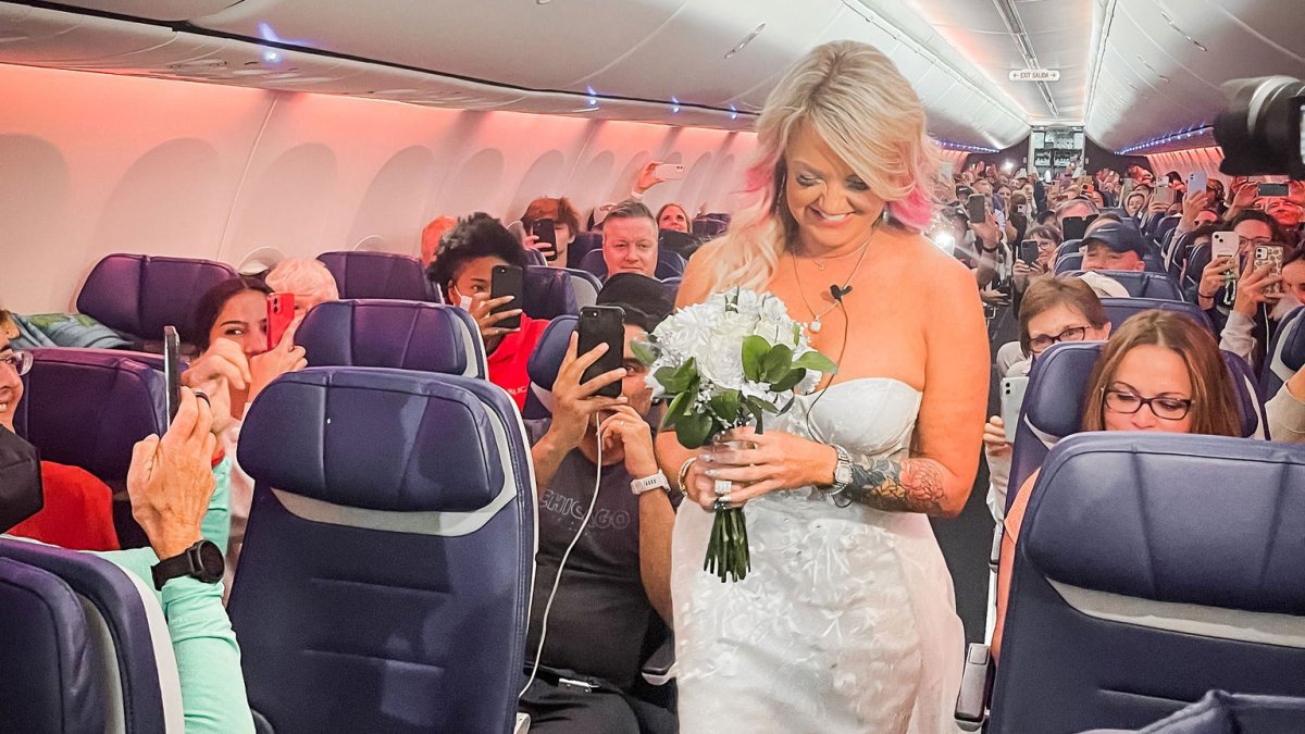 Couple Has Wedding on Southwest Flight From Texas – NBC Chicago - Vimarsana News