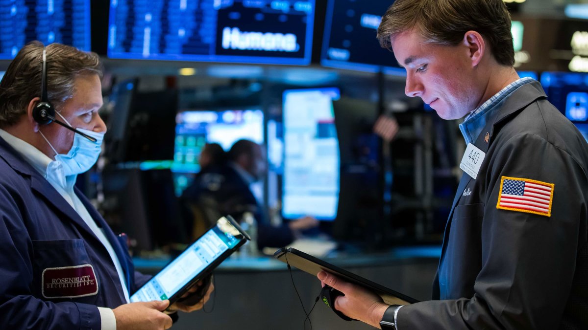 Stock Futures Are Lower After Big Market Reversal to Start May - Vimarsana News