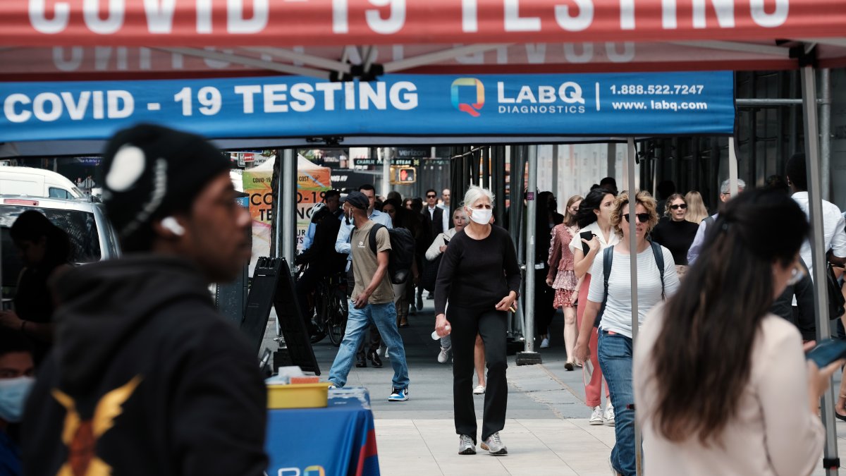 Illinois Coronavirus Updates: New Omicron Subvariant, Contact Tracing Changes – NBC Chicago Illinois Coronavirus Updates: New Omicron Subvariant, Contact Tracing Changes – NBC Chicago