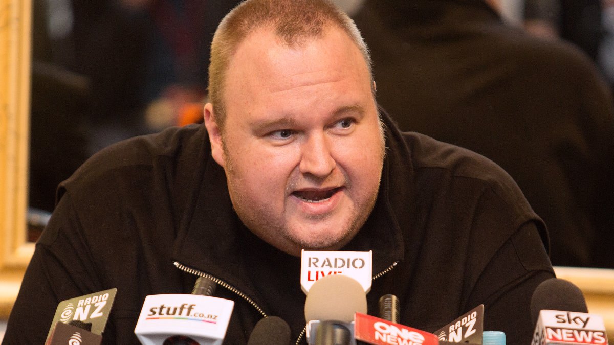 2 Cut Deal, While Megaupload Founder Kim Dotcom Faces Extradition – NBC Chicago - Vimarsana News
