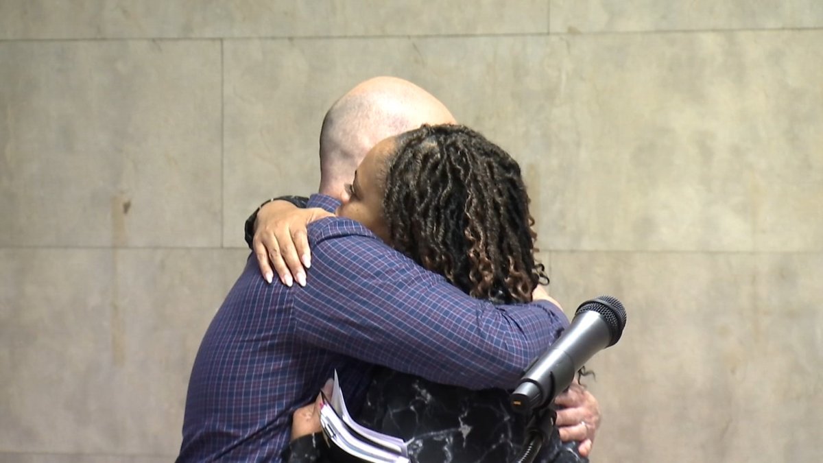 Dakotah Earley’s Mother Meets Man Who Comforted Her Son After Near ...