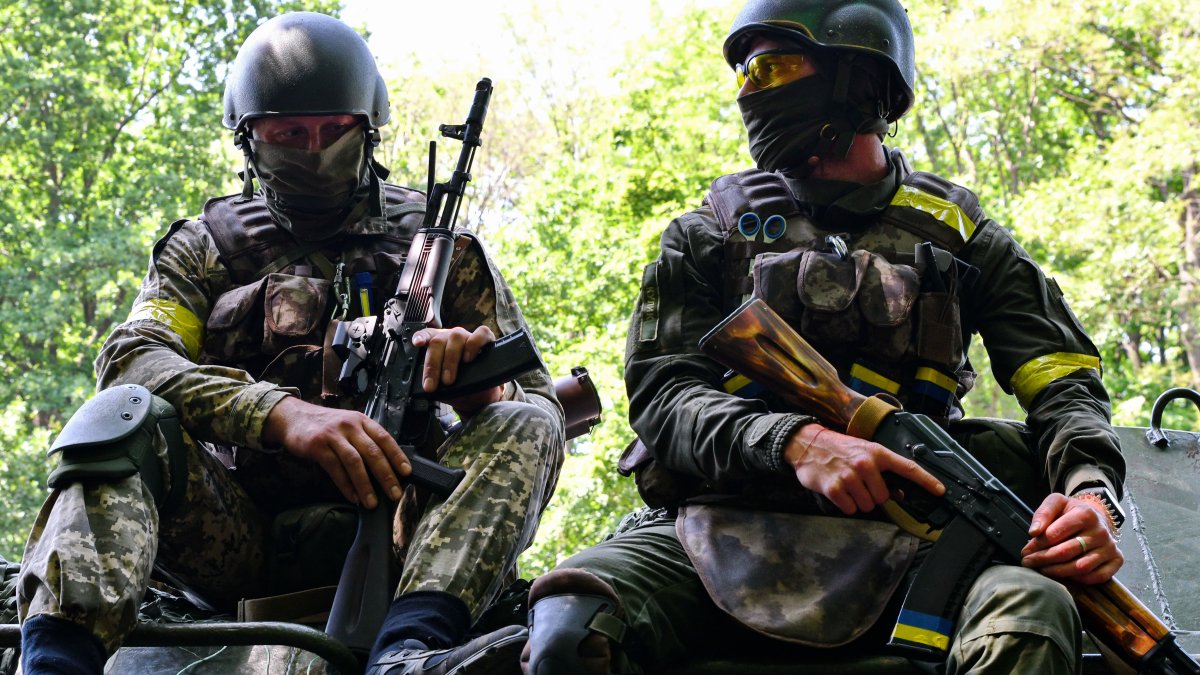 Ukraine Says Delays Over Weapon Supplies 'Cannot Be Justified'; Russia Edges Toward Taking Full Control of Severodonetsk – NBC Chicago - Vimarsana News