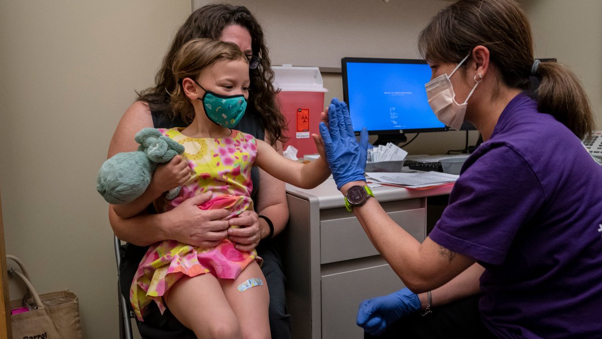 Illinois Coronavirus Updates: Quarantine Rules, Kid Vaccine Rollout - Vimarsana News
