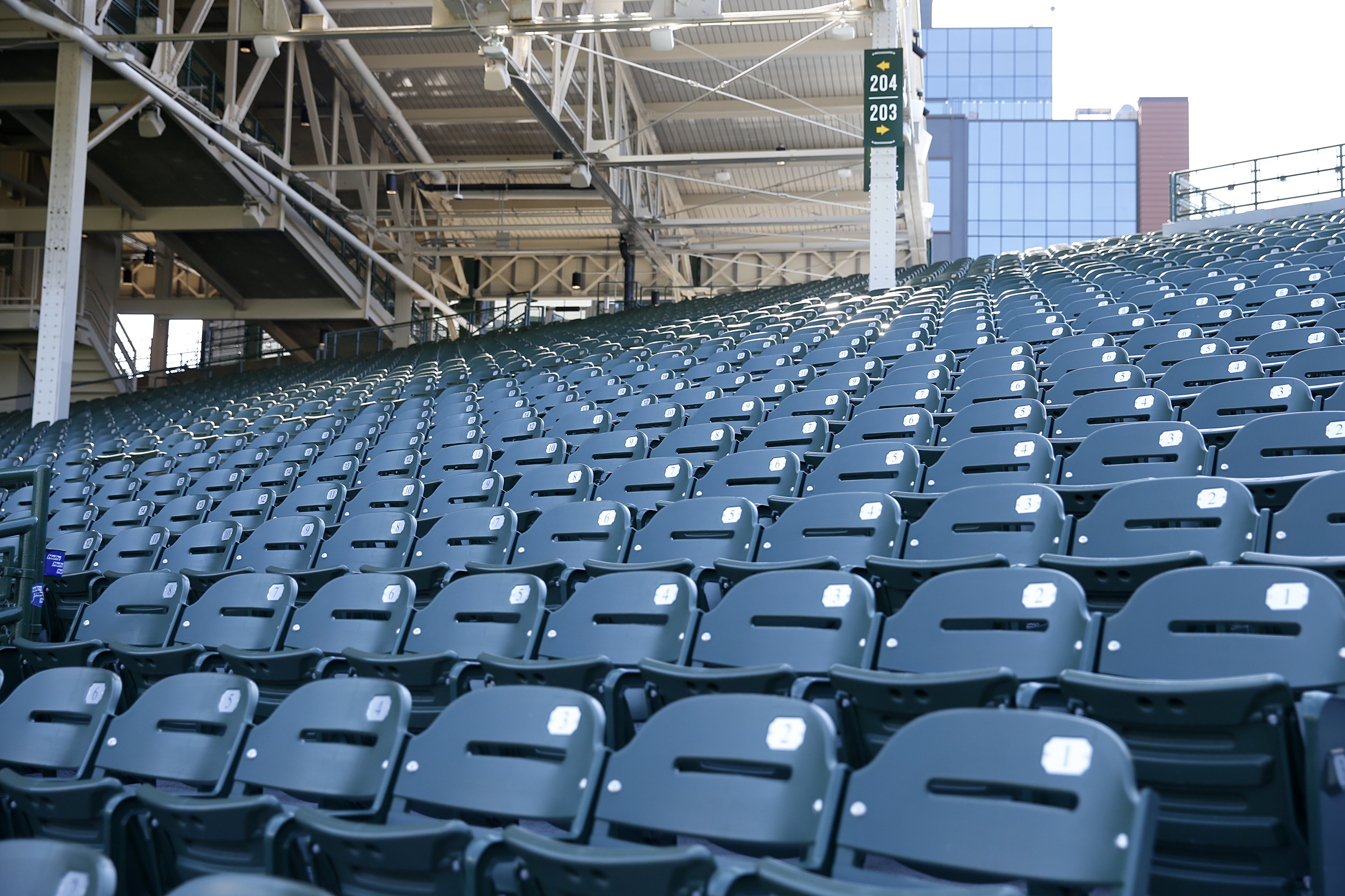 Cubs' Opening Day at Wrigley: Still so many empty seats, still kind of an  empty feeling - Chicago Sun-Times