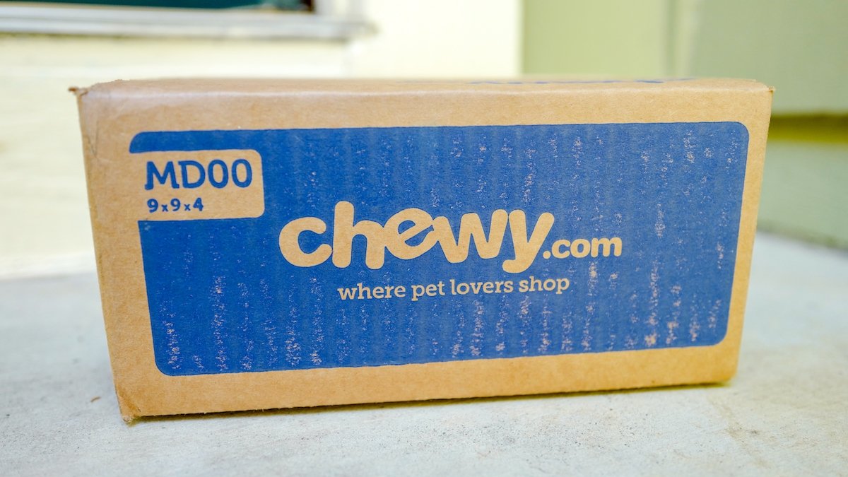 Woman Whose Dog Died Tries to Return Unused Pet Food — and Gets a Sweet Surprise – NBC Chicago - Vimarsana News