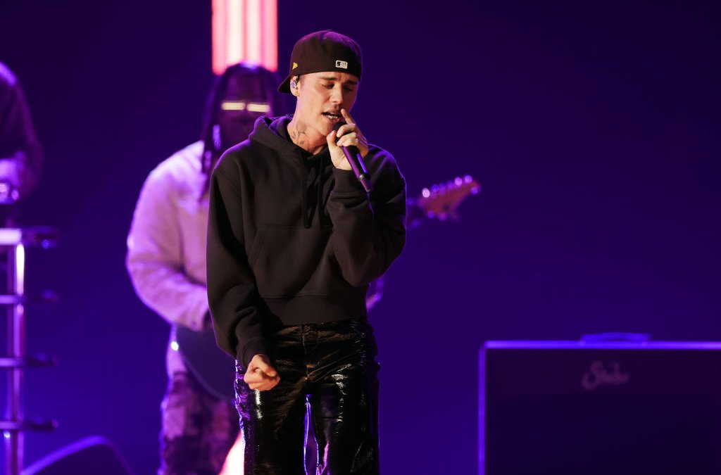 Justin Bieber menunda pertunjukan musim panas karena ‘pemulihan yang sedang berlangsung’ – NBC Chicago