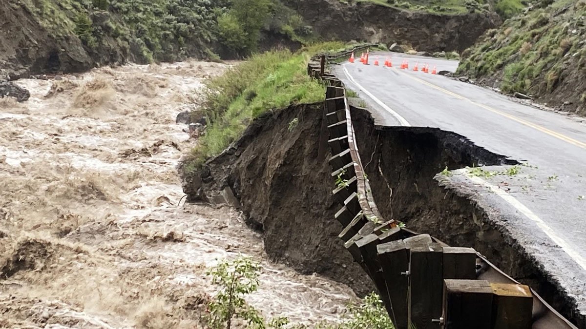 Yellowstone Park Aims for Quick Reopening After Damaging Floods – NBC Chicago - Vimarsana News