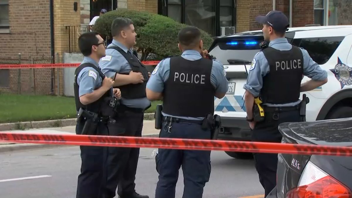 Chicago Violence: At Least 5 Killed, 16 Injured in Weekend Shootings - Vimarsana News