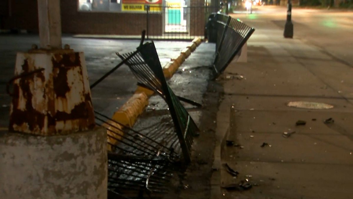 Two Chicago Police Officers, Driver Suffer Minor Injuries in Traffic Crash in Gresham - Vimarsana News