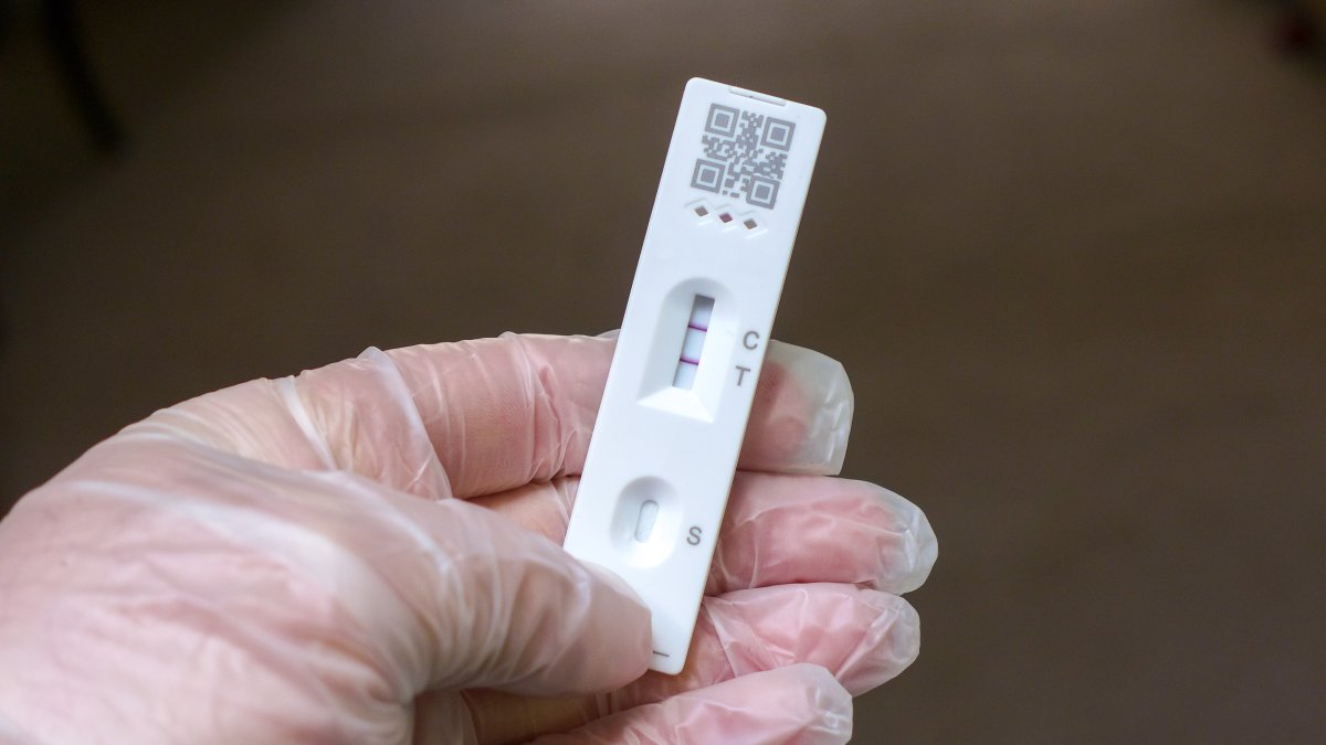 How soon can you get covid again cases reported within 1 month amid ba
