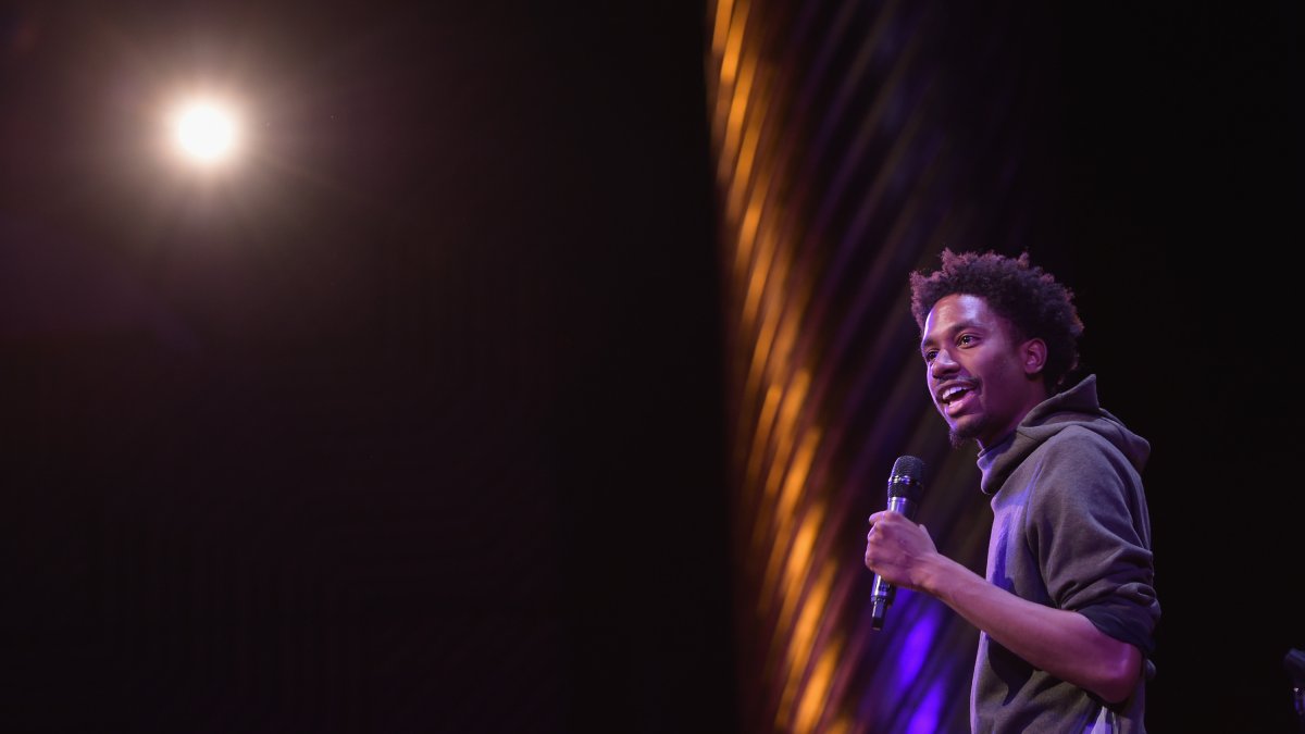 Comedian Jak Knight Dead at 28 – NBC Chicago - Vimarsana News