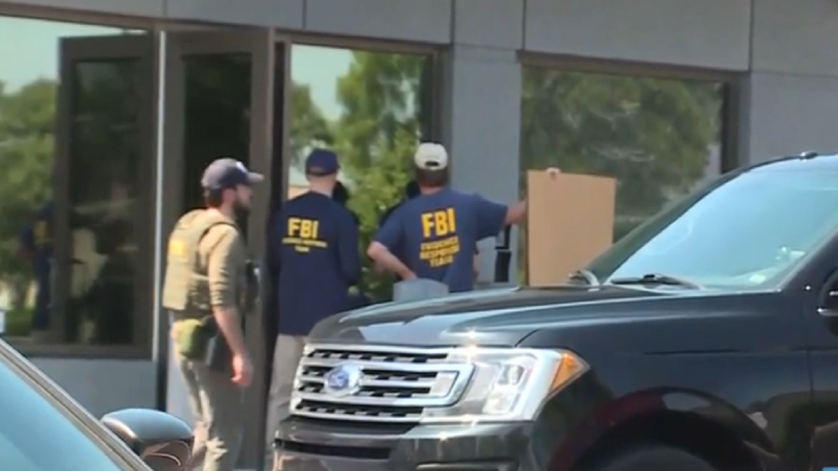 Suspect Killed In Standoff After Trying To Breach FBI’s Cincinnati ...