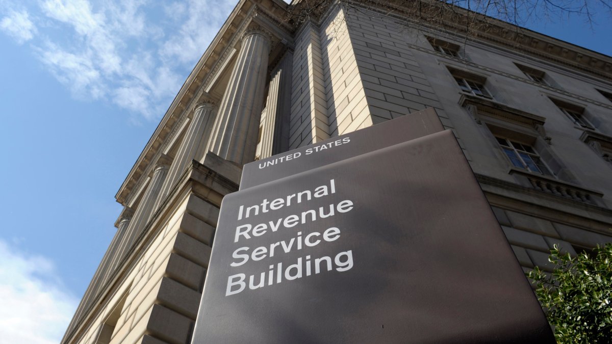 IRS Begins Safety Review as Threats Against Workers Increase – NBC Chicago - Vimarsana News