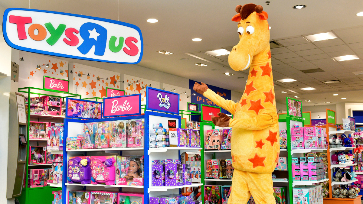 Still Several Days Remaining of Geoffrey s Birthday Toys R Us