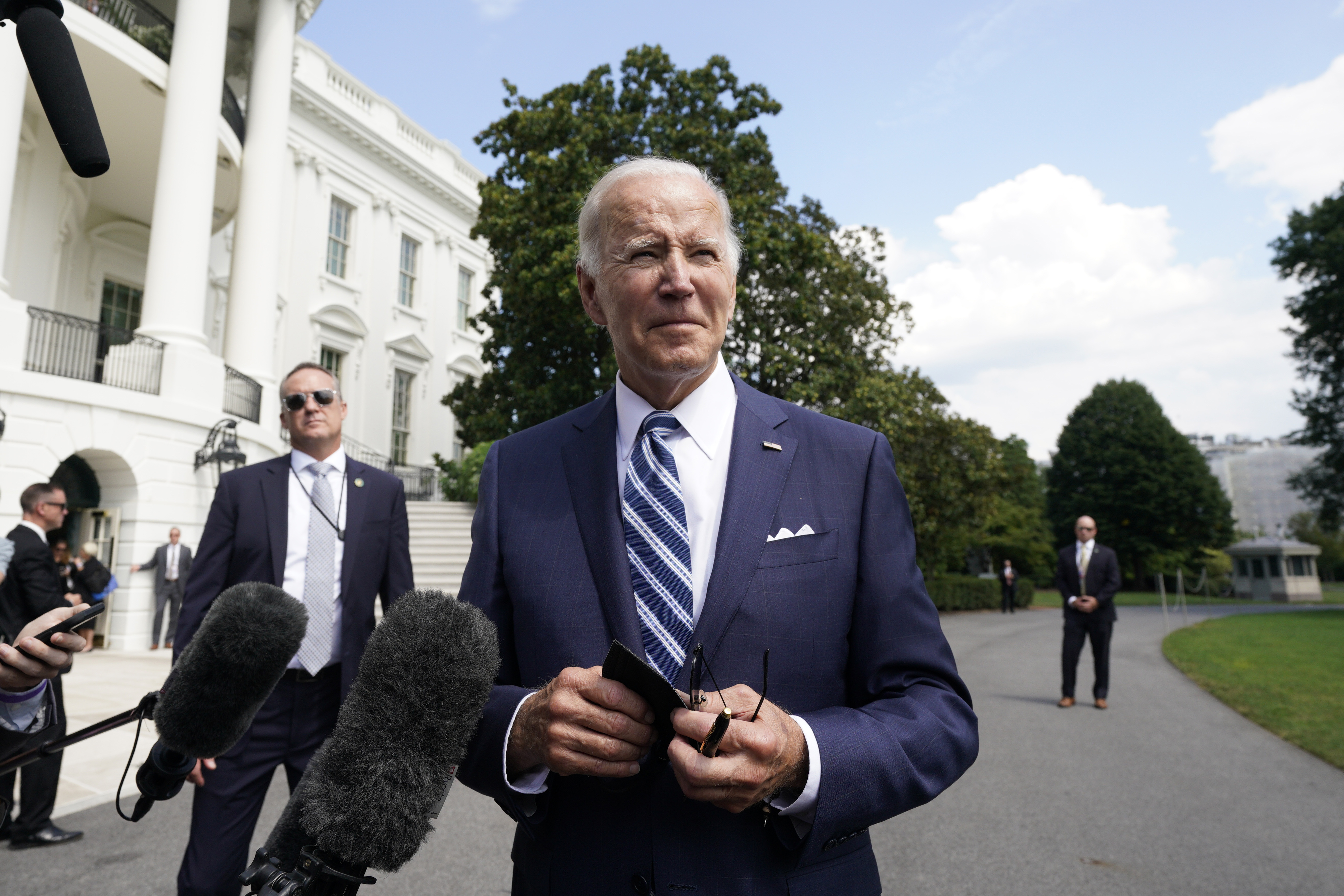 White House Says No Visitors Logs for Biden’s Home in Delaware – NBC Chicago