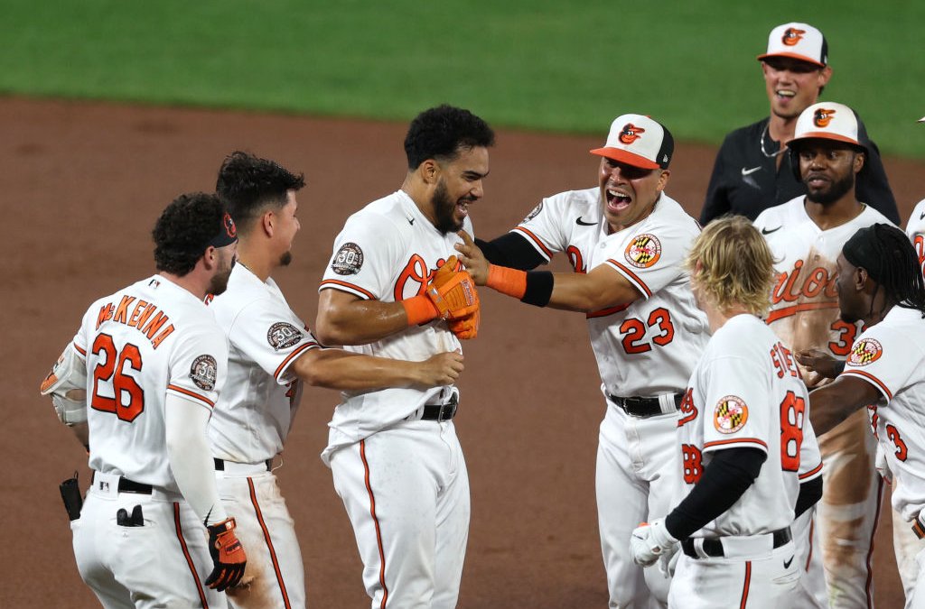 Stowers' HR in 9th Ties It, Orioles Top White Sox 4-3 in 11 - Vimarsana News