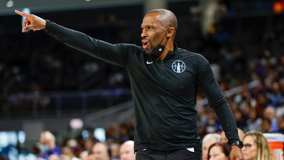 Chicago Sky Extend Head Coach James Wade Through 2025 - Vimarsana News