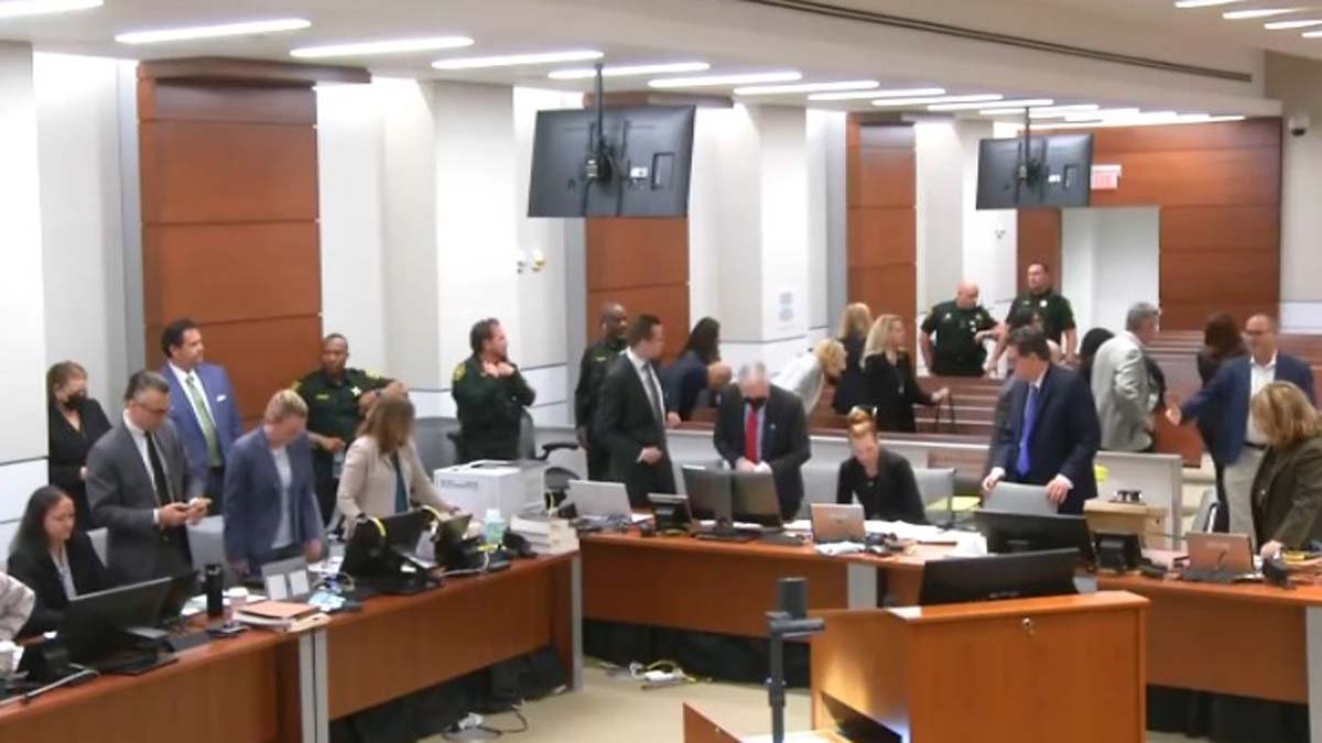 Florida School Shooter May Have Been His Own Worst Witness – NBC Chicago - Vimarsana News