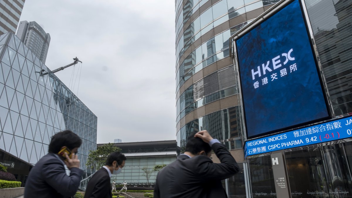 Asia Markets Sink on Hawkish Fed; Yen Weakens Ahead of Bank of Japan Decision - Vimarsana News