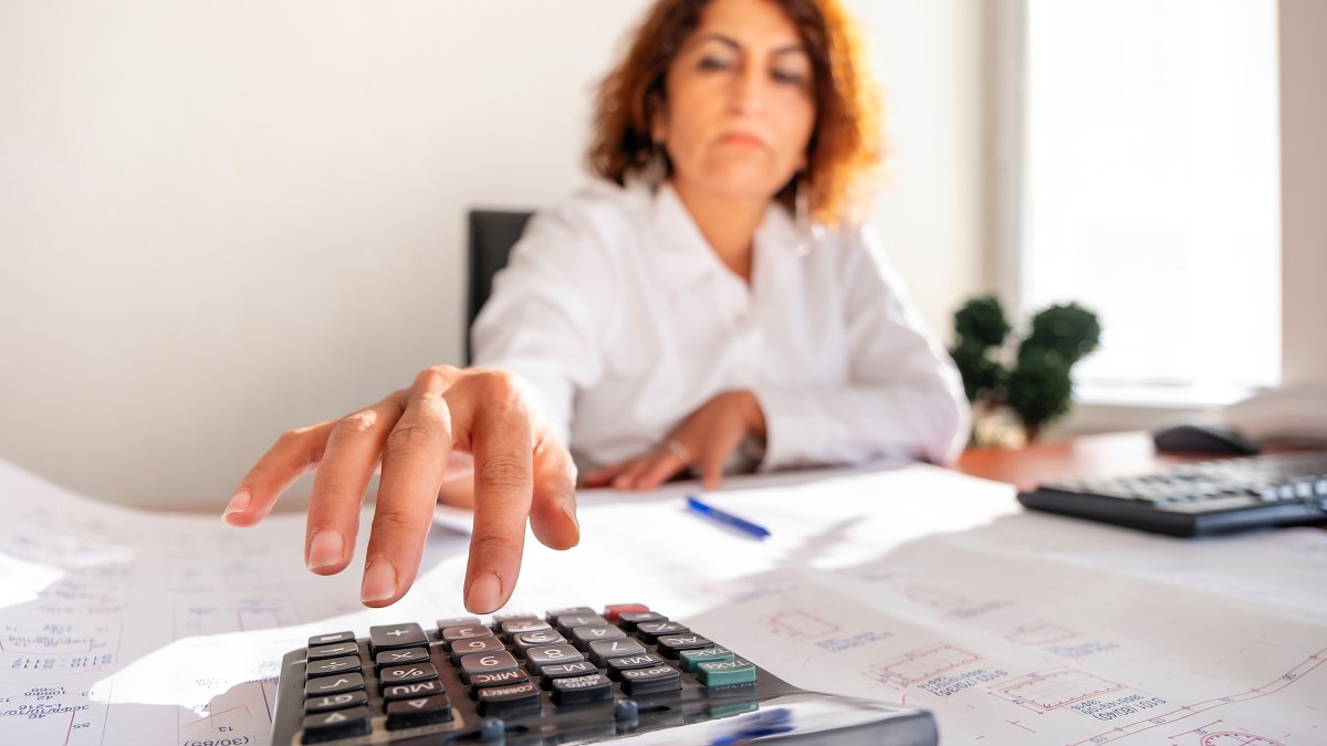 Taxpayers Can Avoid a 'Very Nasty Surprise' by Making Quarterly Payments by Sept. 15 – NBC Chicago - Vimarsana News