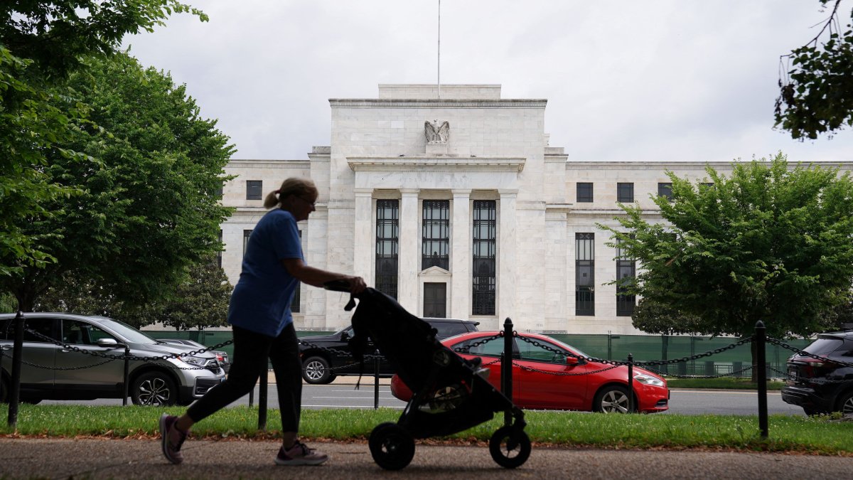 'Rip Off the Band-Aid': Wells Fargo Makes Case for 150 Basis Point Hike at Fed Meeting – NBC Chicago - Vimarsana News