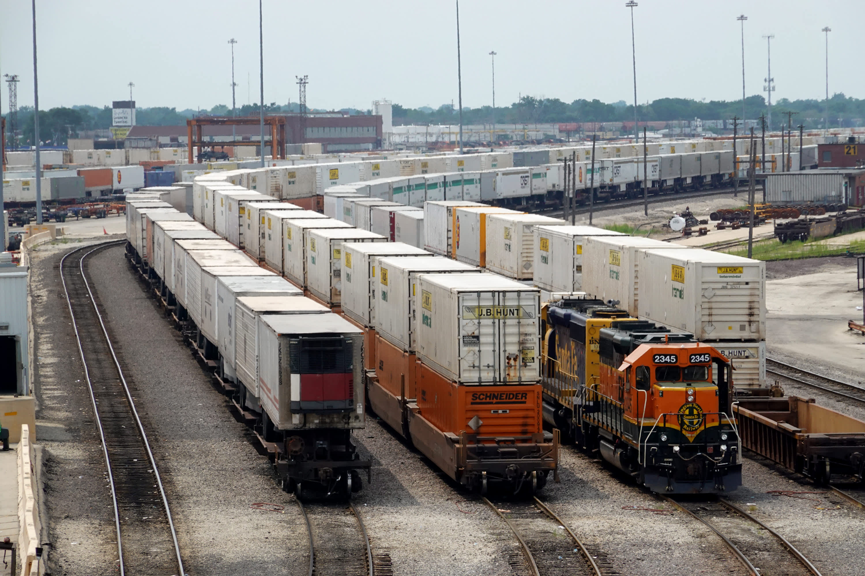 Here’s What’s in the Railroad Labor Deal – NBC Chicago