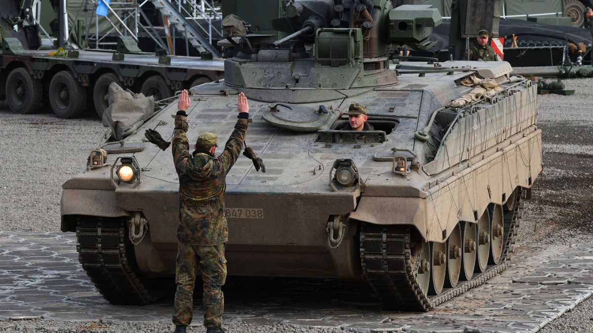 Germany Promised Ukraine Weapons But Hasn't Delivered. Now, Anger Toward Berlin Is Rising - Vimarsana News