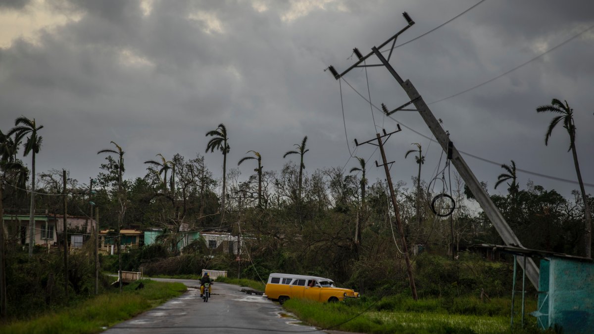 Cuba Without Electricity After Hurricane Ian Knocks Out Power Grid – NBC Chicago