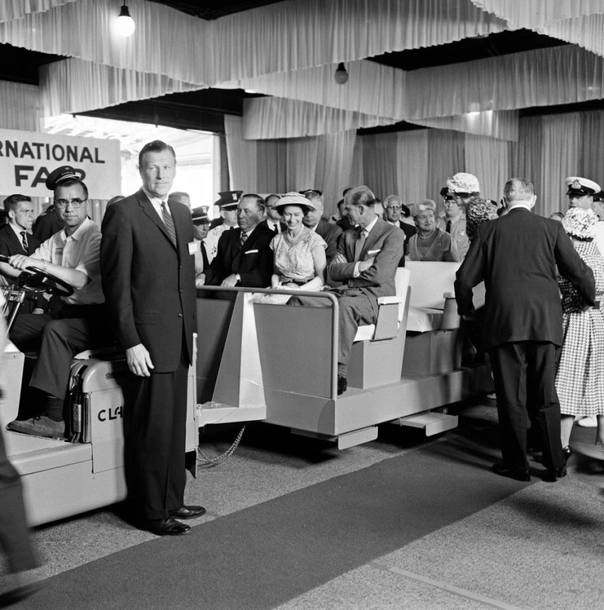 The Day The Queen Came To Chicago Photos From Elizabeth II s 1959 the-day-the-queen-came-to-chicago-photos-from-elizabeth-ii-s-1959