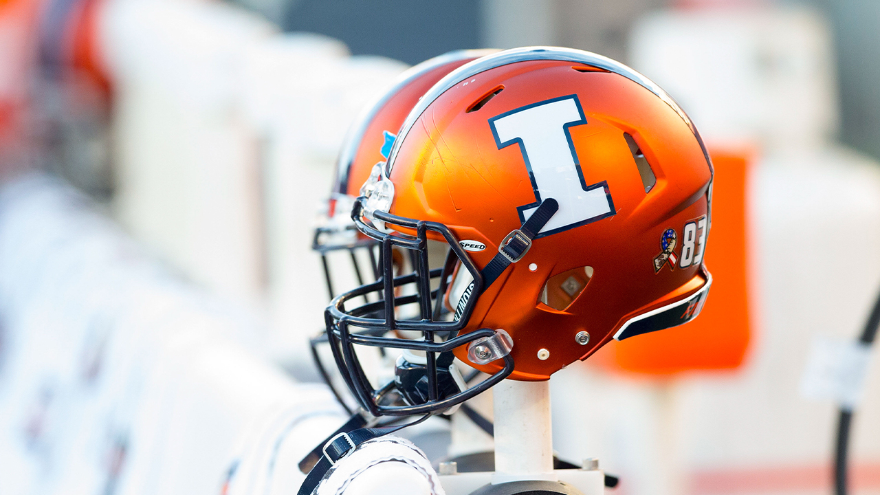 What to Know About Illinois' Bowl Game vs. Mississippi State Chicago