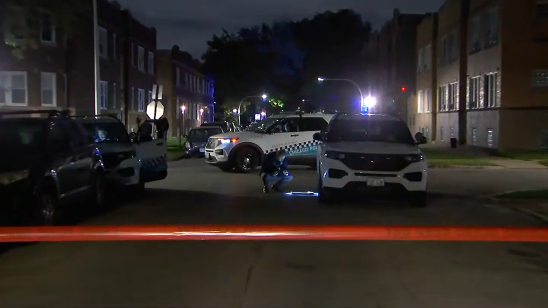 2 Stabbings Just 1 Block Apart on Chicago's West Side May Be Connected: Police