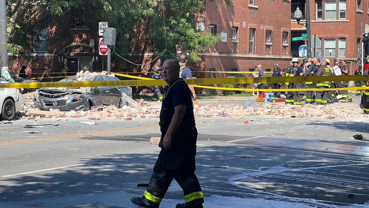 Photos Show Aftermath of Building Explosion, Collapse in Chicago’s ...