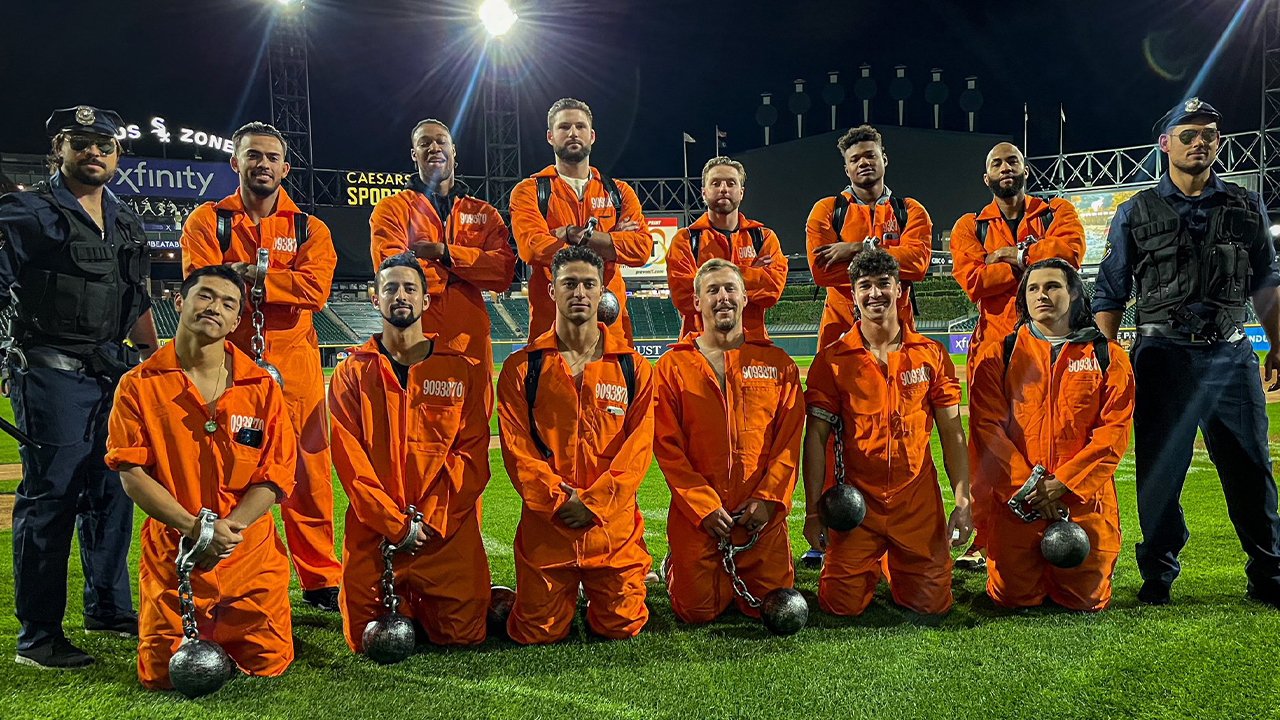 Twitter Blasts Guardians for Photo Taken in Chicago