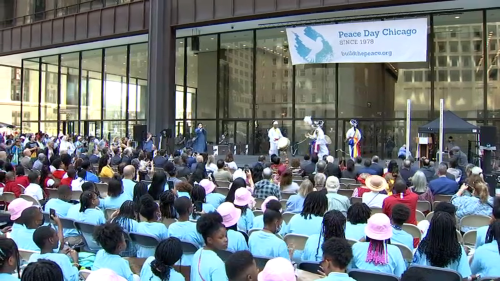 CPS Students Participate in Chicago Peace Day Celebration at Daley Plaza