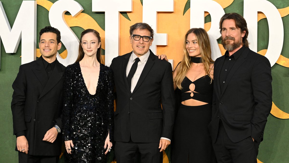 Christian Bale and Margo Robbie's 'Amsterdam' Is on Pace to Lose $100 Million—These Are the 10 Biggest Box Office Bombs in History – NBC Chicago - Vimarsana News