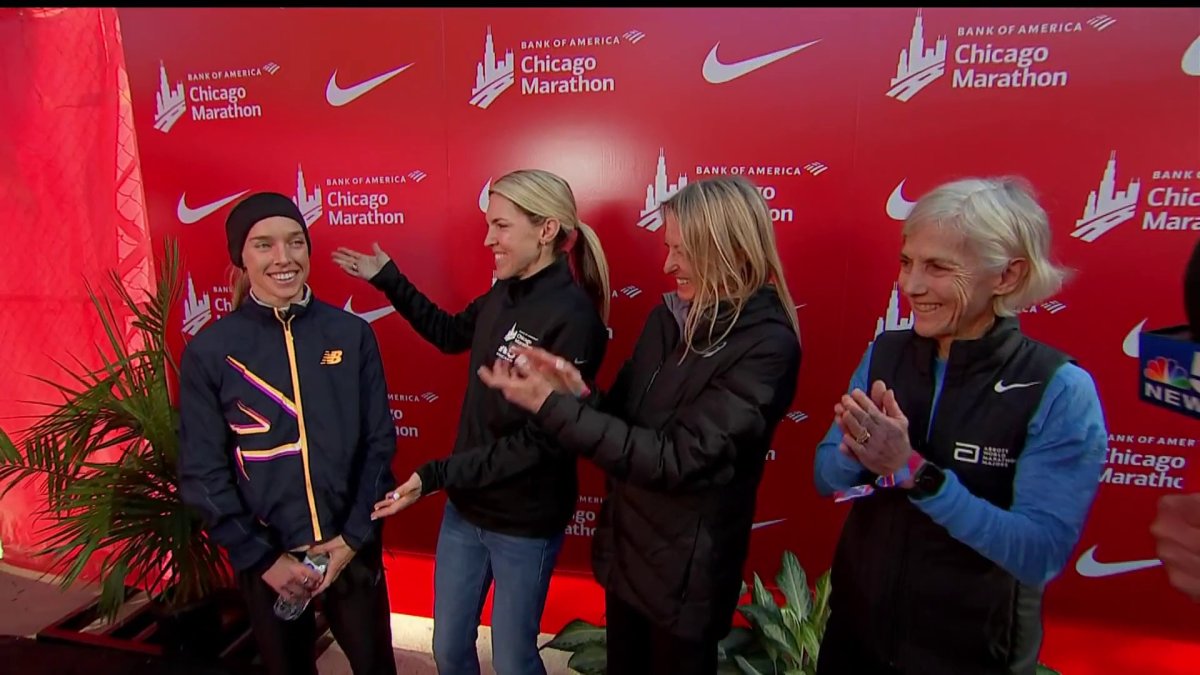 Watch Former Record Holders Congratulate Emily Sisson for Setting New