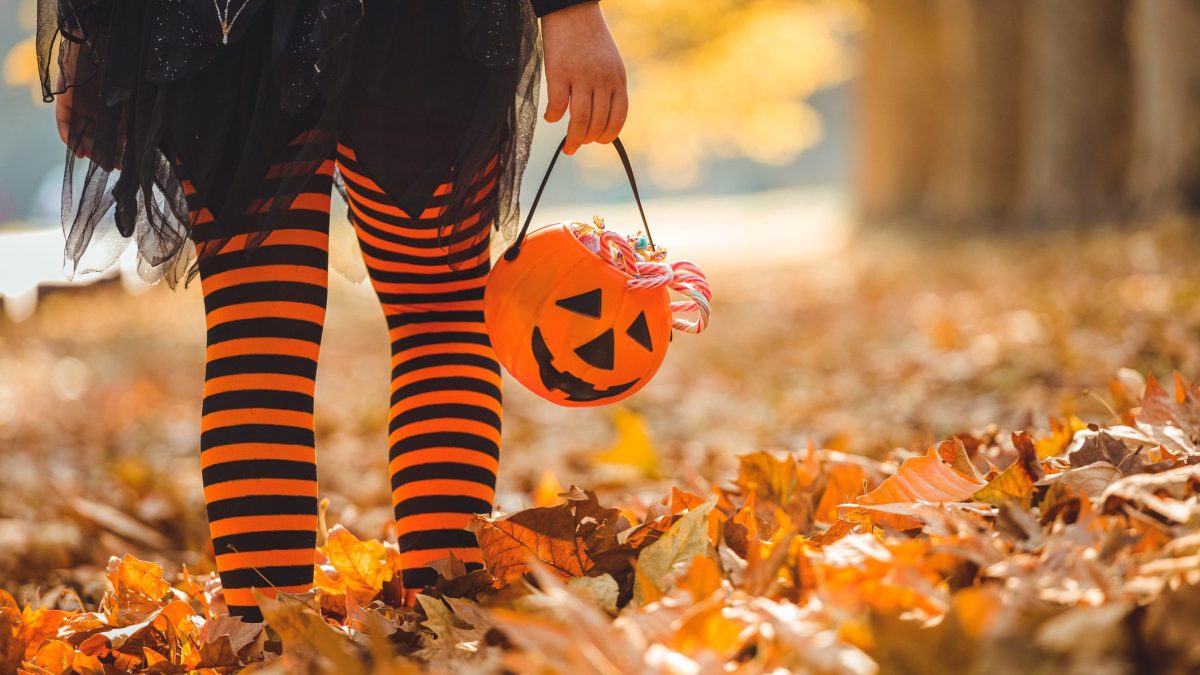 Halloween trick-or-treat hours around the Chicago area, suburbs
