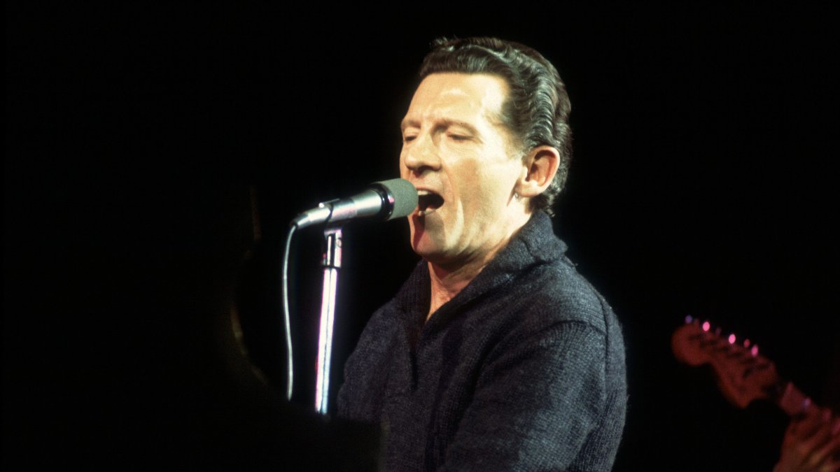Rock Pioneer Jerry Lee Lewis Dies at 87 – NBC Chicago - Vimarsana News