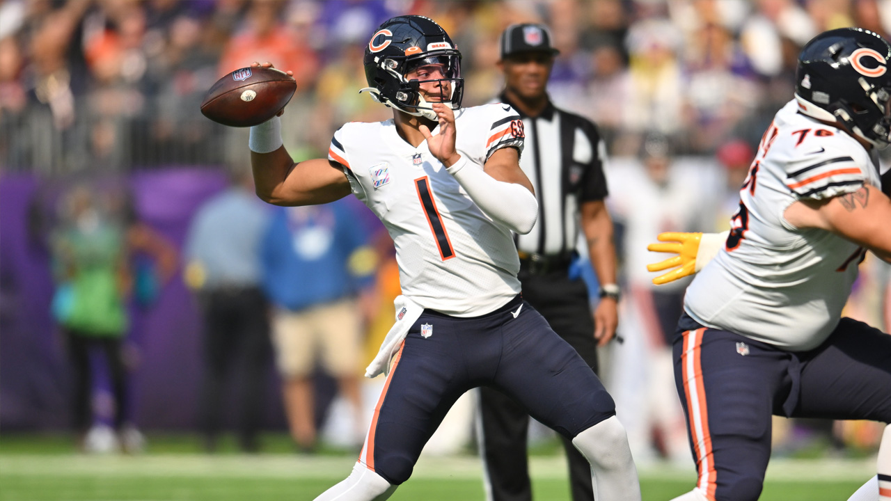How Justin Fields Impressed Bears During Two-Minute Drill Vs. Vikings