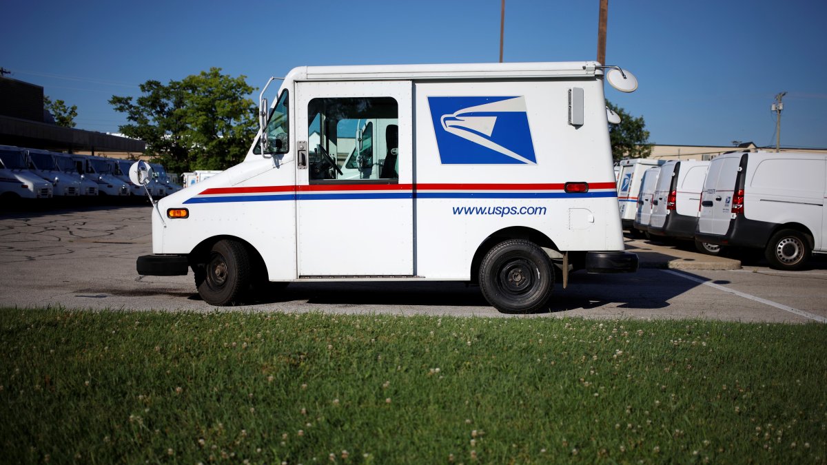 Is There Mail In Illinois Today? What to Know About The Pulaski Day