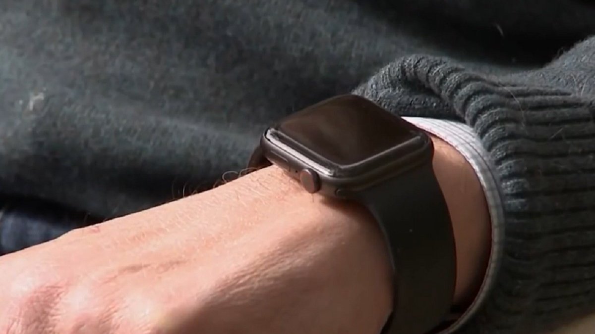 'I Could Have Died': Glenview Doctor Says Apple Watch Led to His Rescue – NBC Chicago - Vimarsana News