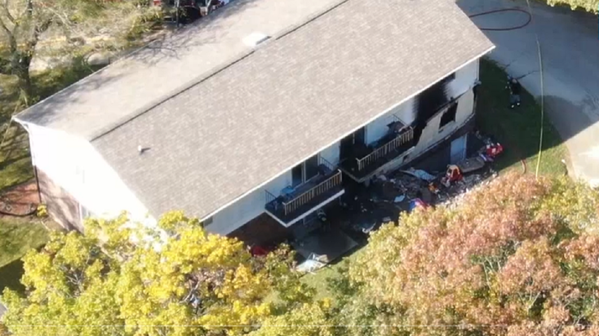Police: 6 Who Died in Wisconsin Apartment Fire Were Shot to Death - Vimarsana News