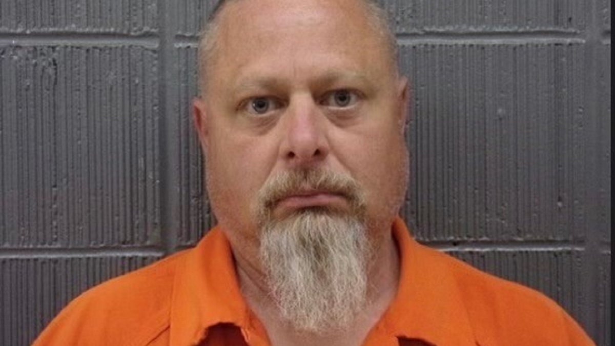 Indiana man gets maximum sentence after conviction in Delphi killings of 2 teens